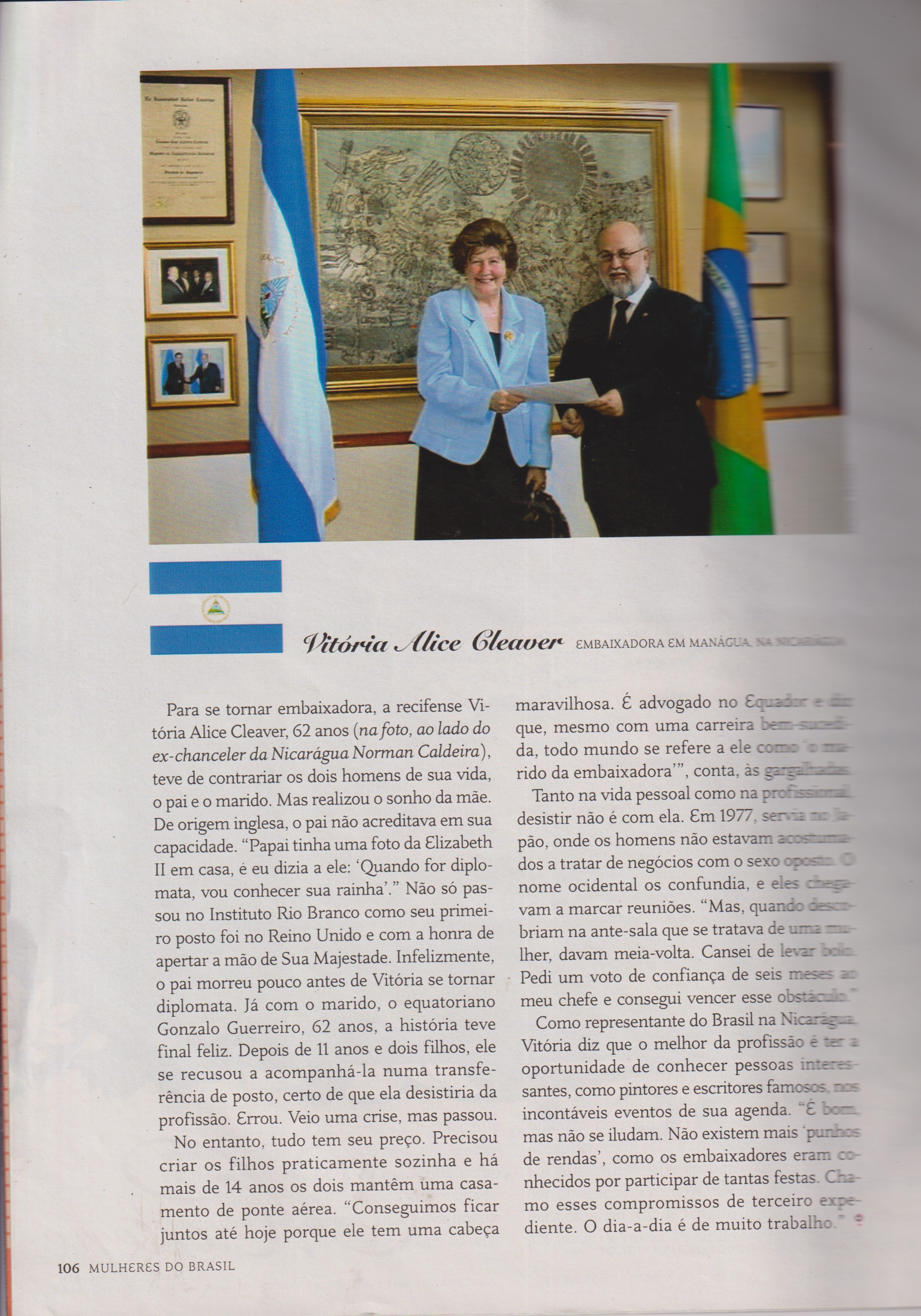 Reportagem que destaca a carreira e a entrega das credenciais da embaixadora Vitoria Cleaver na Nicarágua.